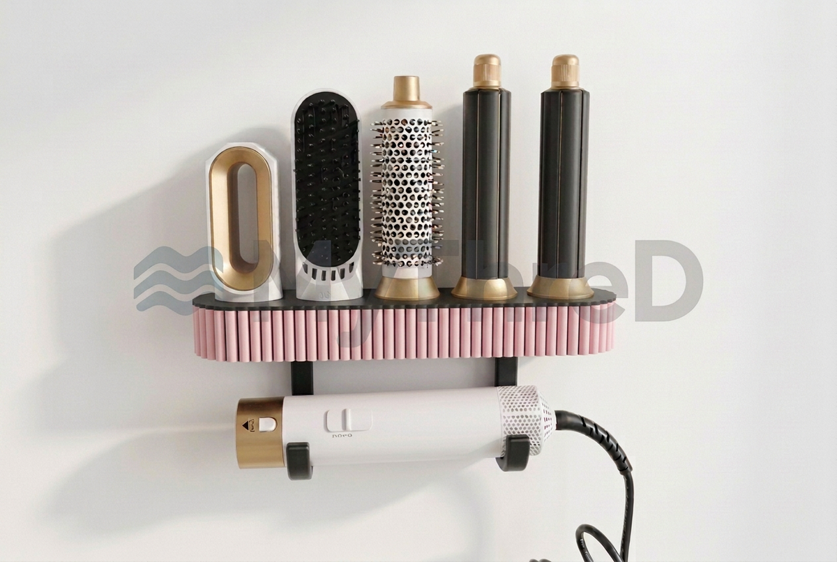 Porta accessori styling con coste rosa pastello, base e ganci neri